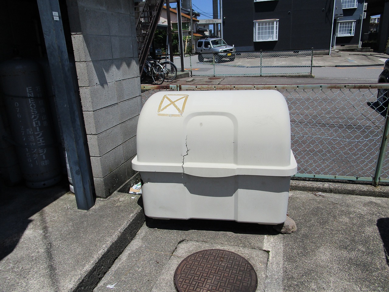 プラザ・ドゥ・マーチ ゴミBOX