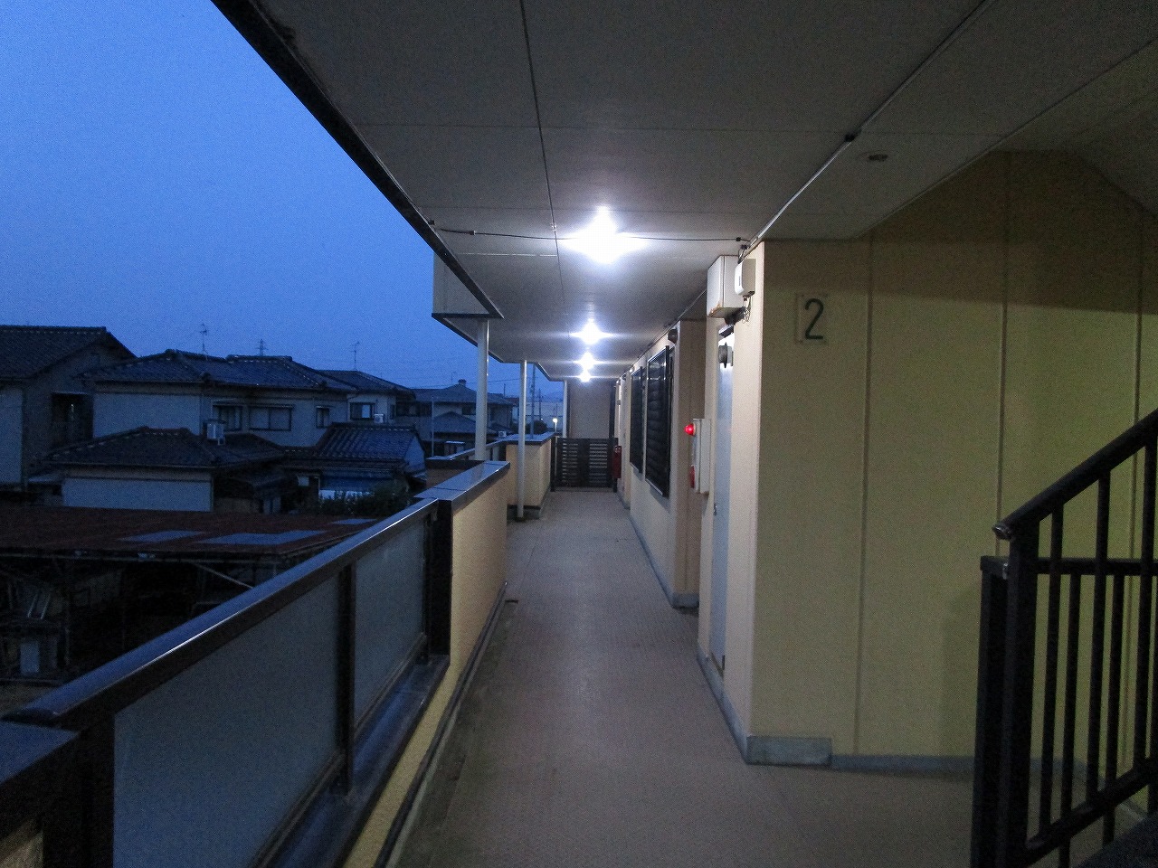 グリュック 2階共用廊下