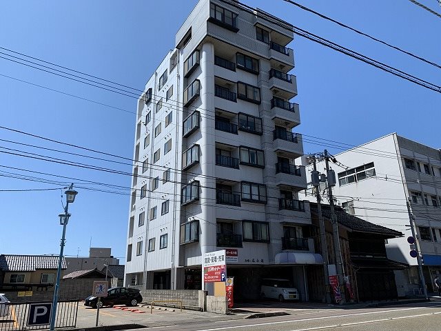 ルポー広小路 外観