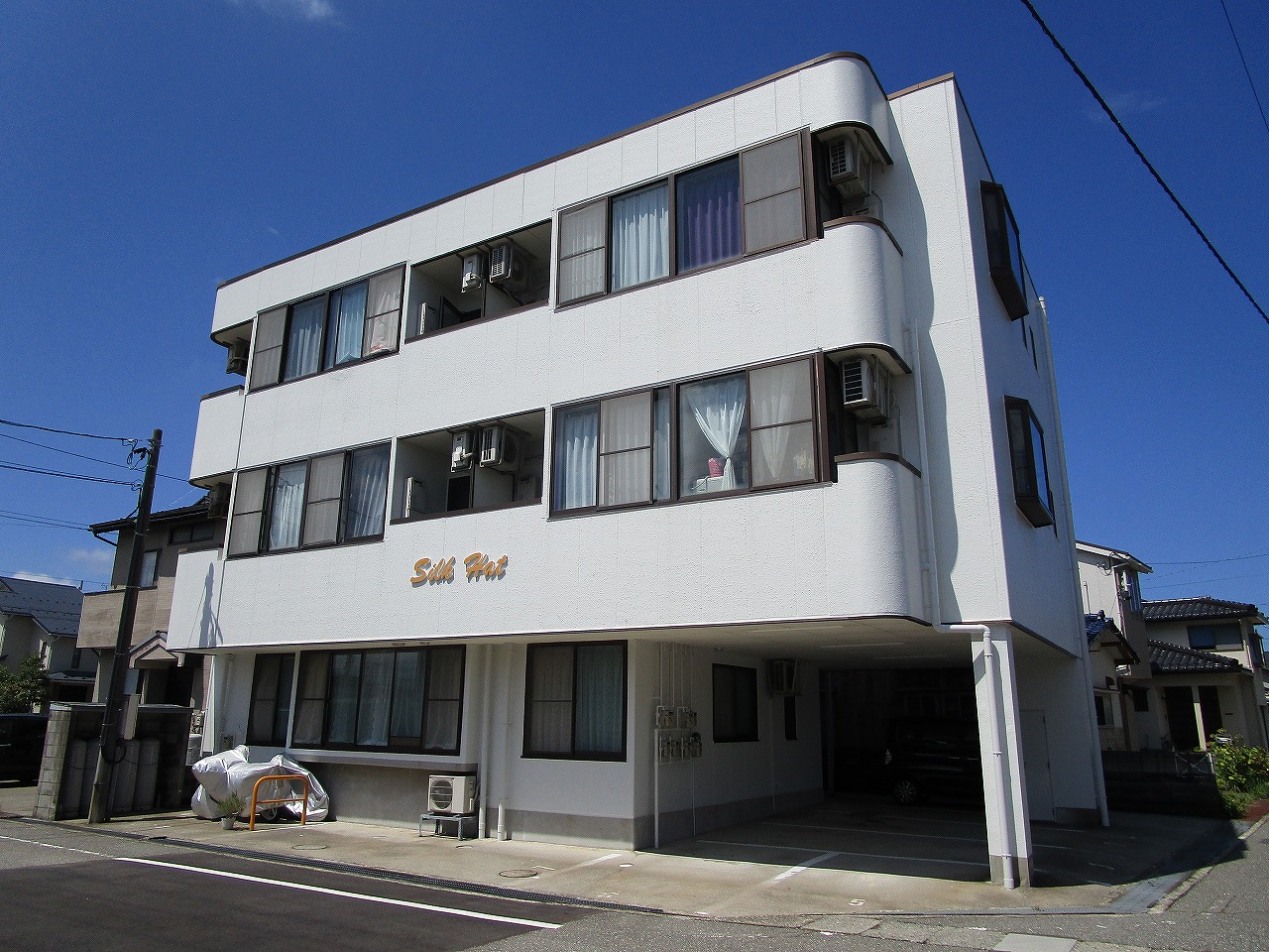 シルクハット 外観②